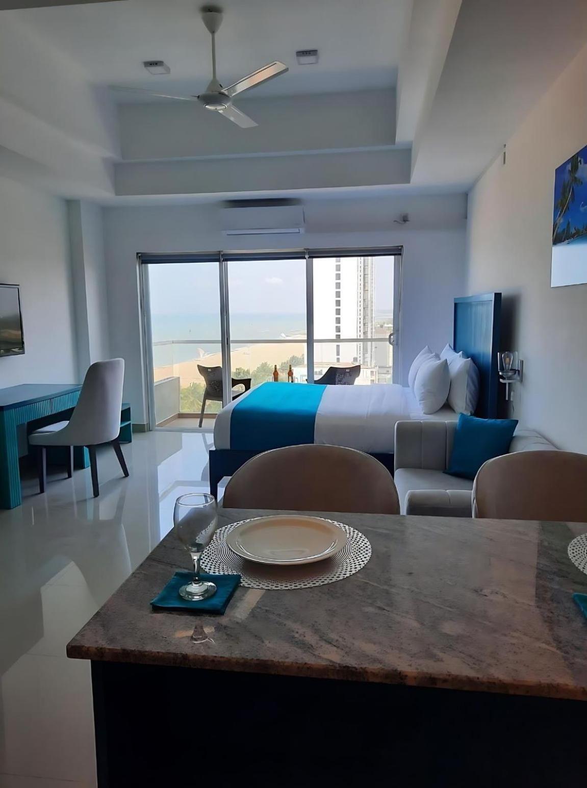 Negombo Ocean Breeze - Bliss On The Beach Luxury Apartments By Serendib Vacation ภายนอก รูปภาพ