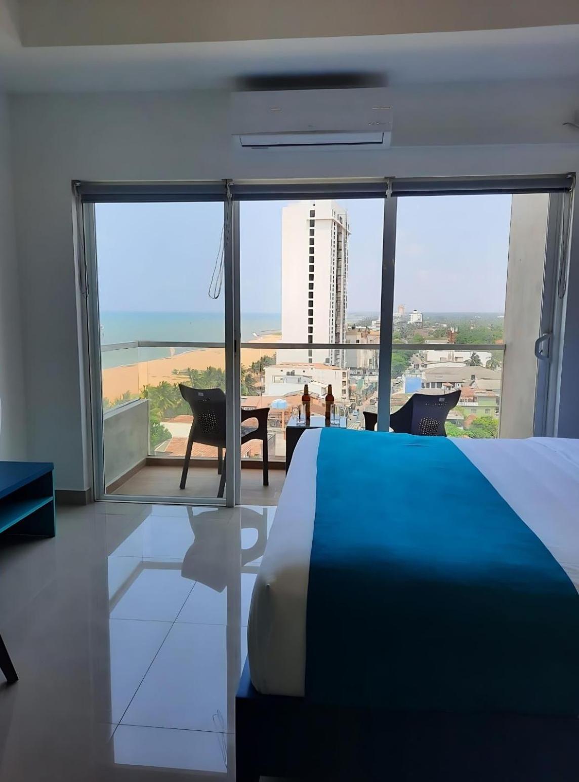 Negombo Ocean Breeze - Bliss On The Beach Luxury Apartments By Serendib Vacation ภายนอก รูปภาพ