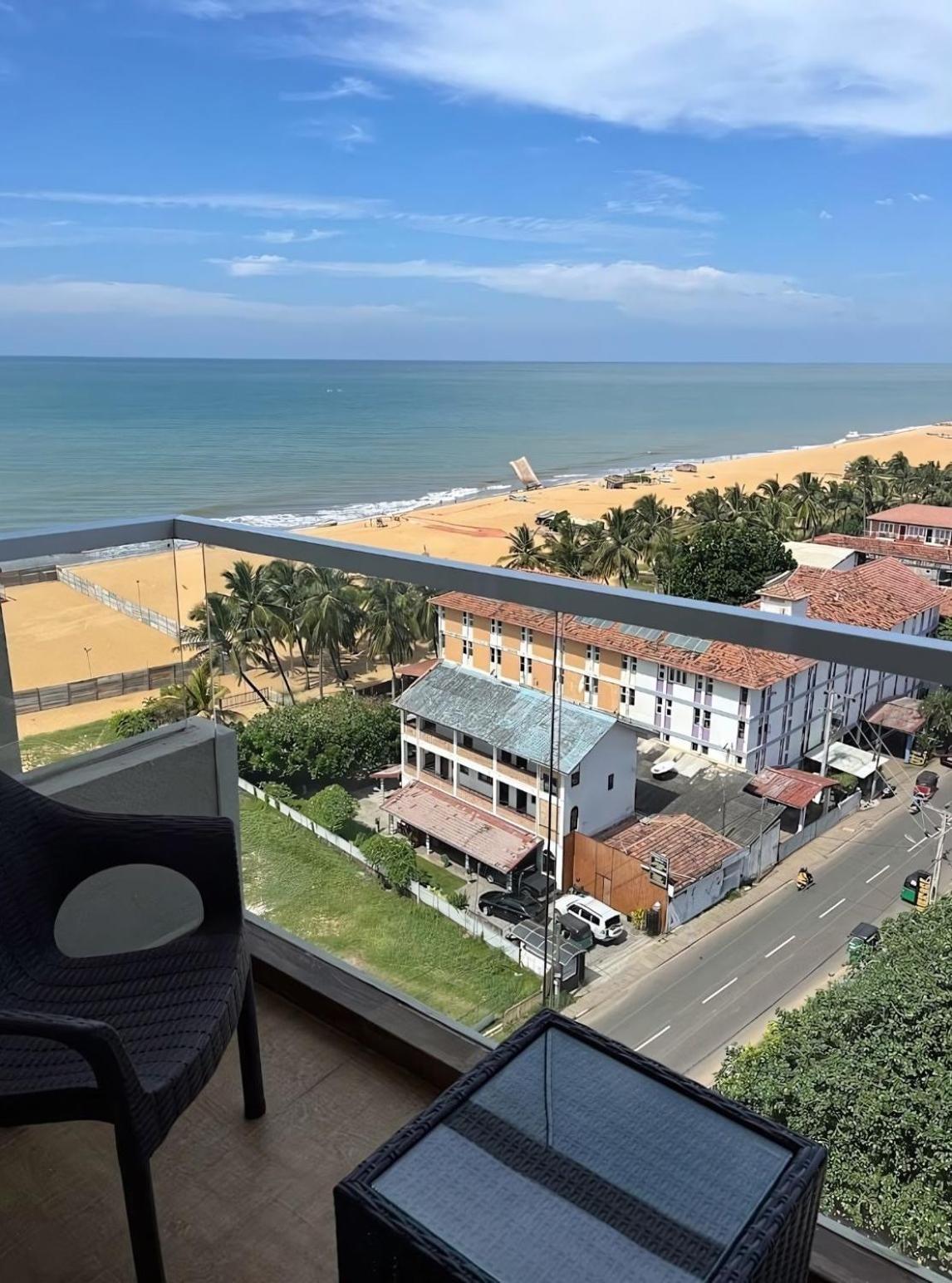 Negombo Ocean Breeze - Bliss On The Beach Luxury Apartments By Serendib Vacation ภายนอก รูปภาพ