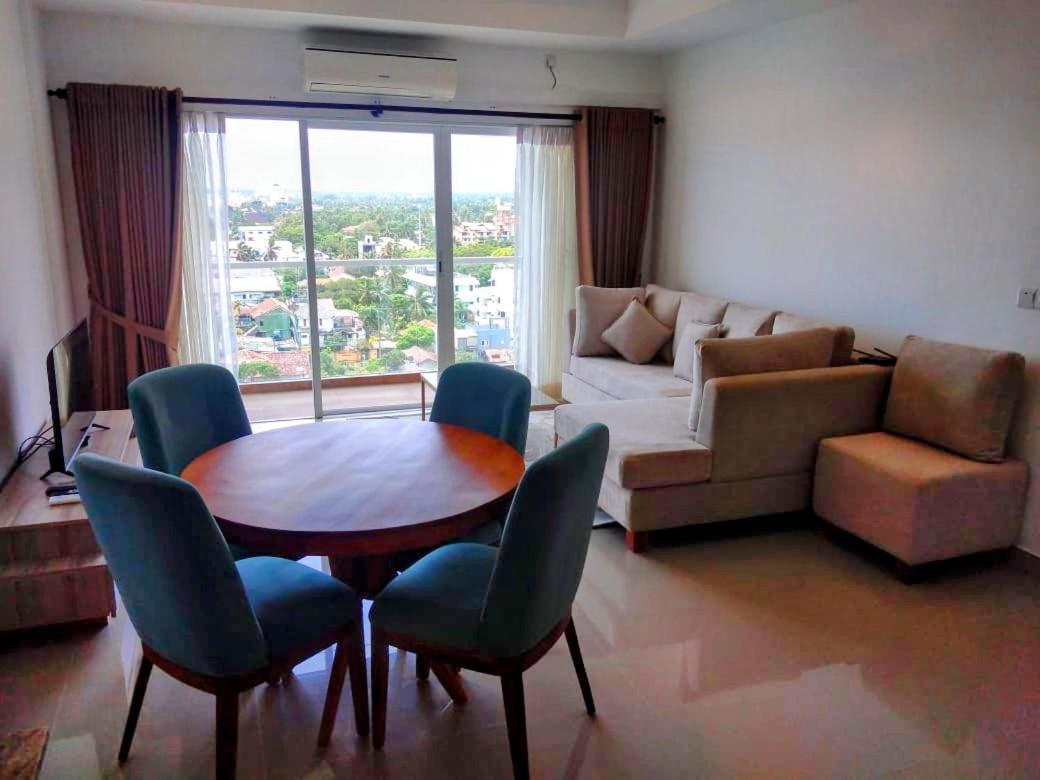 Negombo Ocean Breeze - Bliss On The Beach Luxury Apartments By Serendib Vacation ภายนอก รูปภาพ